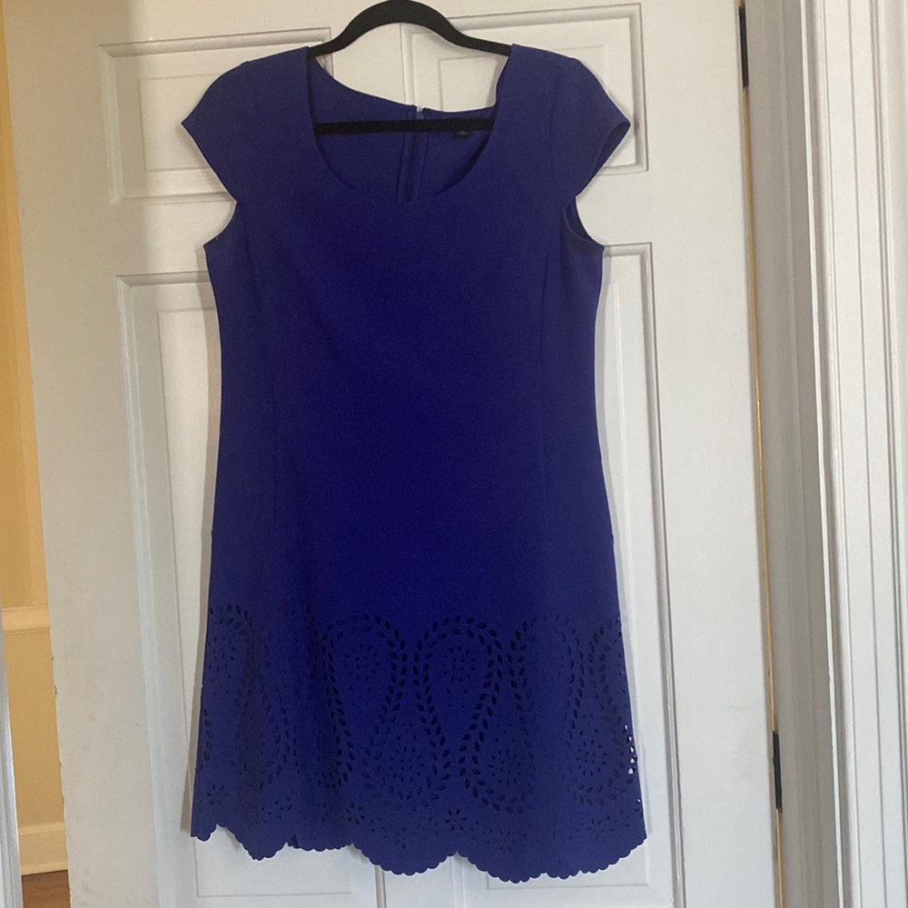 Light purple Ann Taylor Dress with die cut hem